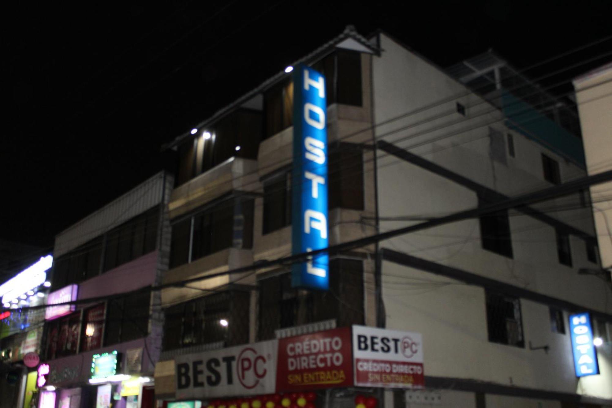 Julius Hostal, Desde Las 14 Horas Hasta 12 Del Mediodia กีโต ภายนอก รูปภาพ