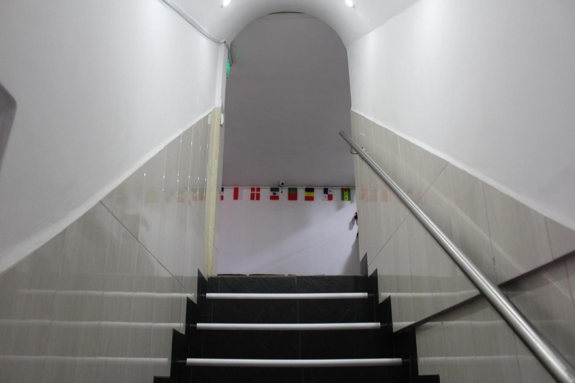 Julius Hostal, Desde Las 14 Horas Hasta 12 Del Mediodia กีโต ภายนอก รูปภาพ